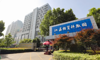 �Ͼ���(j��ng)�Q(m��o)�I(y��)���g��W