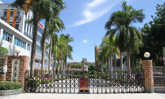 �����и���^(q��)ʯ�B�W(xu��)У