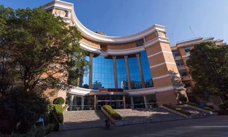 ���ϫC�������W(xu��)У