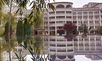 ���¹�ˇ���g(sh��)�W(xu��)У