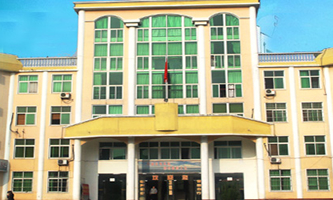 ����е�һ�I(y��)�еȌ��I(y��)�WУ������е�һ�I(y��)�߼��ЌW��