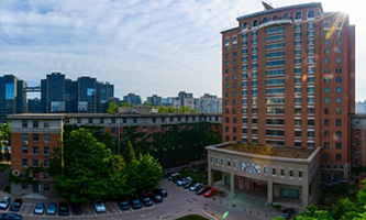 �й�������ί�hУ�����������W(xu��)Ժ��