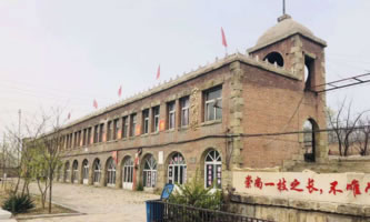 ɽ�����¼����W(xu��)У