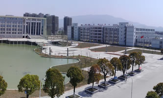 ���c�t(y��)ˎ�ߵȌ��ƌW(xu��)У