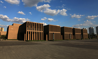 ��򹤘I(y��)��W(xu��)������һ����W(xu��)��һ���W(xu��)�ƽ��O(sh��)��У�����O(sh��)�W(xu��)��