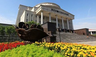 ��������˹�еȌ��I(y��)�W(xu��)У