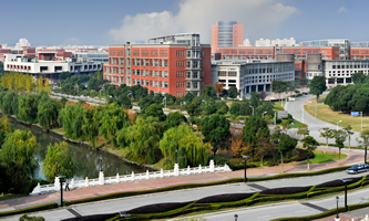 �Ϻ���ͨ��W(xu��)��������ɫ��ʾ����ܛ���W(xu��)Ժ��У