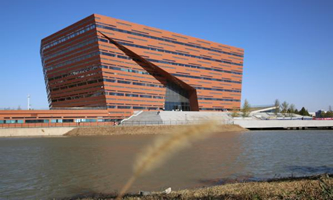 �ӱ����I(y��)��W(xu��)�������F(xi��n)���a(ch��n)�I(y��)�W(xu��)Ժ��У