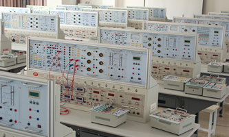 ���hԣ���I(y��)���g�WУ