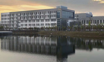 �����н����Q�׌WУ